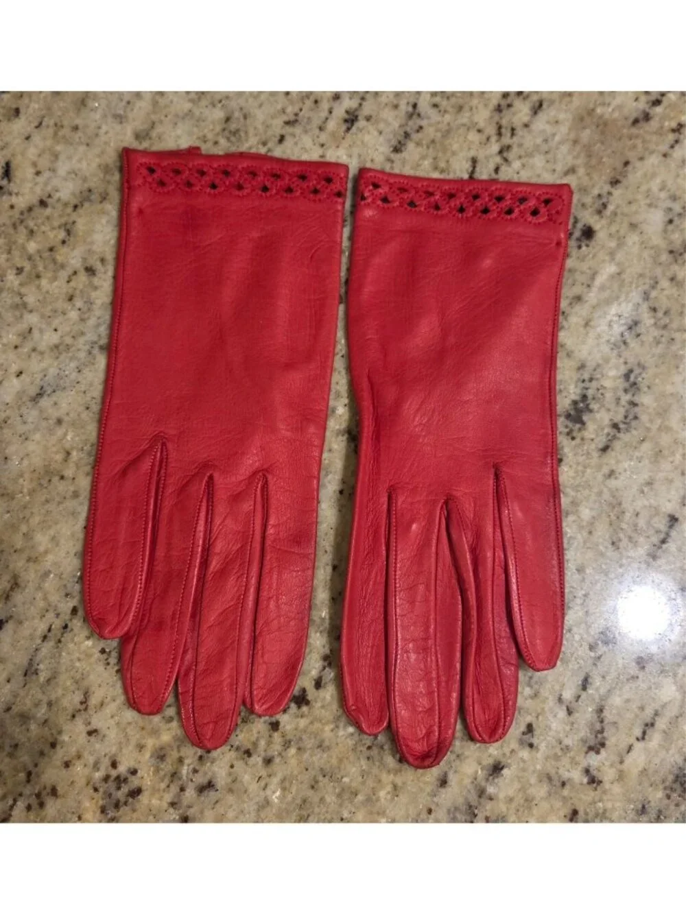 Vintage Womens Size M Red Soft Leather Formal Gloves Eyelet Wrist Italy